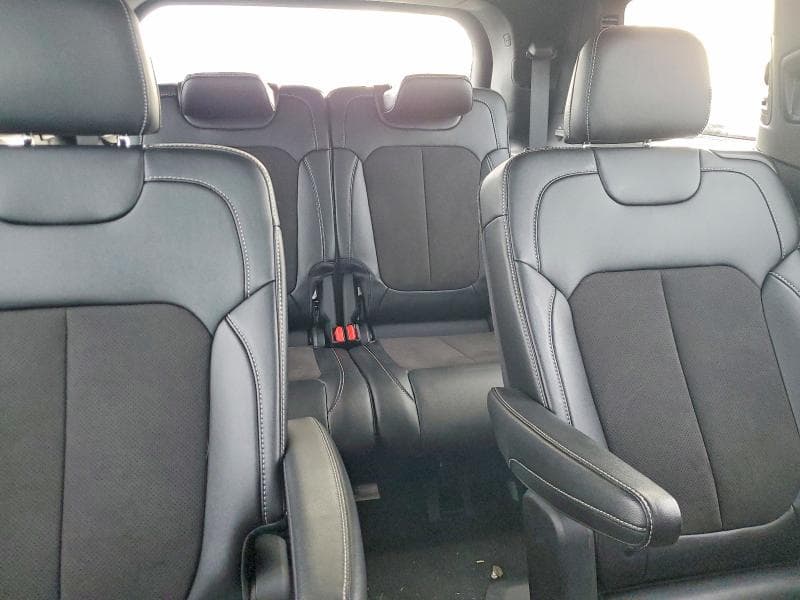 2024 JEEP GRAND CHEROKEE L LAREDO 10