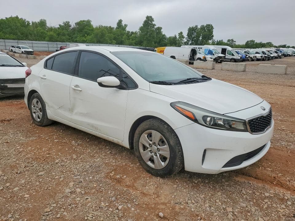 2017 KIA FORTE LX 4