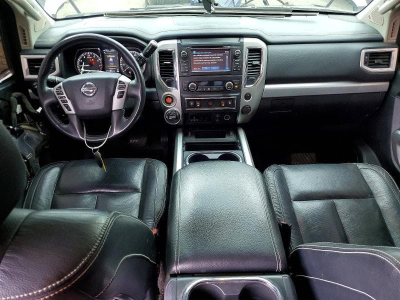 2017 NISSAN TITAN PRO-4X 8