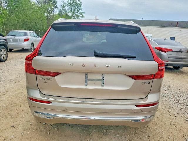 2023 VOLVO XC60 PLUS 6