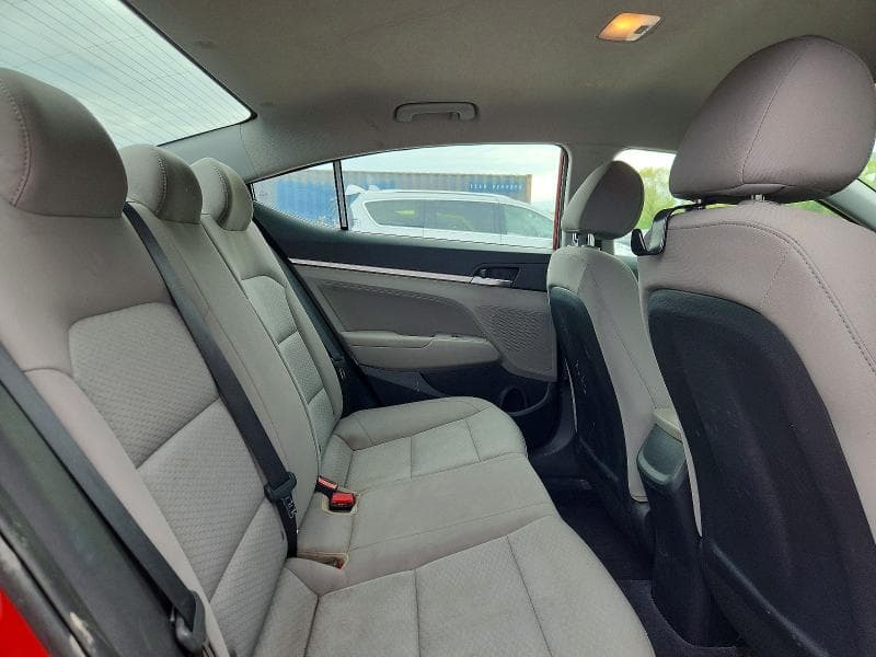 2019 HYUNDAI ELANTRA SEL 10