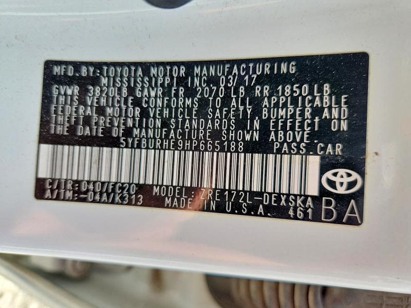 2017 TOYOTA COROLLA SE 12