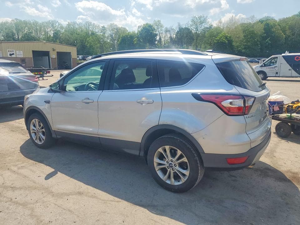 2017 FORD ESCAPE SE 2