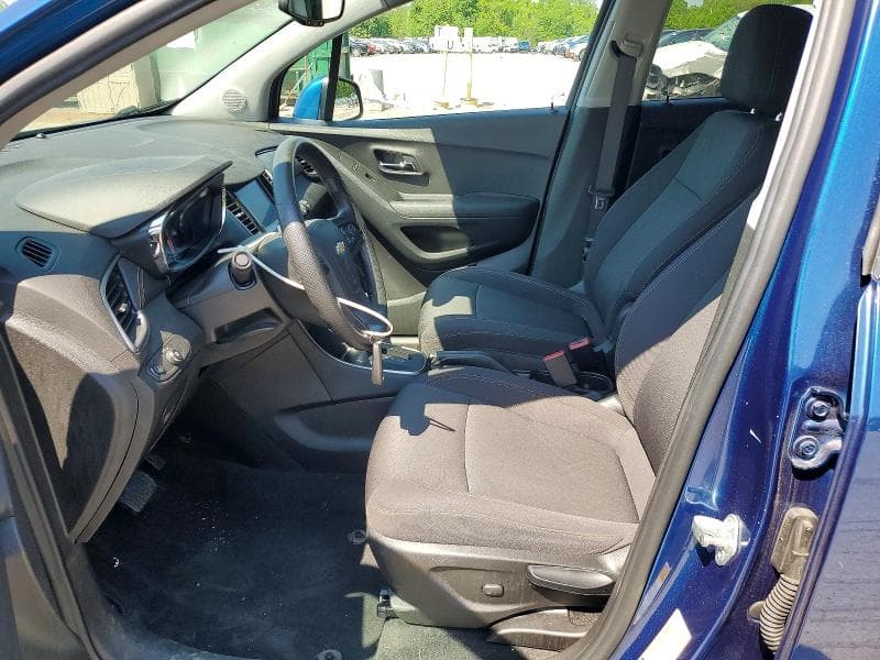 2020 CHEVROLET TRAX 1LT 7