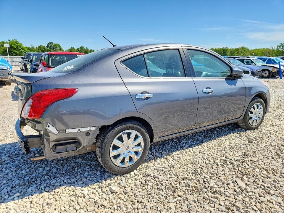 2018 NISSAN VERSA SV 3