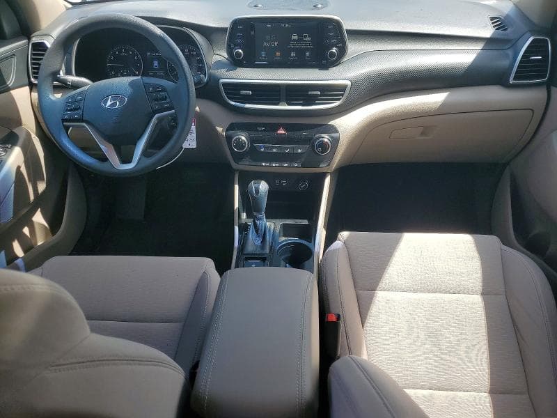 2020 HYUNDAI TUCSON SE 8