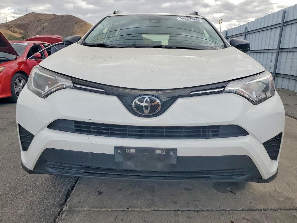 2017 TOYOTA RAV4 LE 5