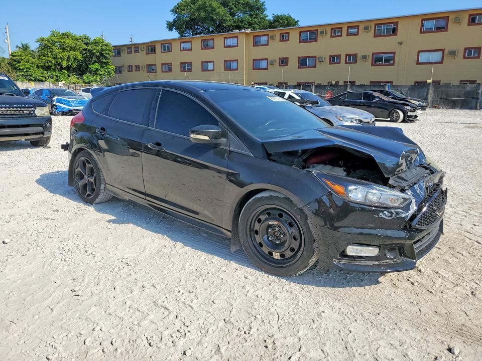2017 FORD FOCUS ST 4