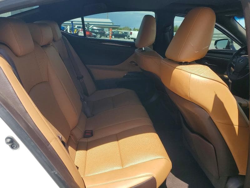 2020 LEXUS ES 300H 10