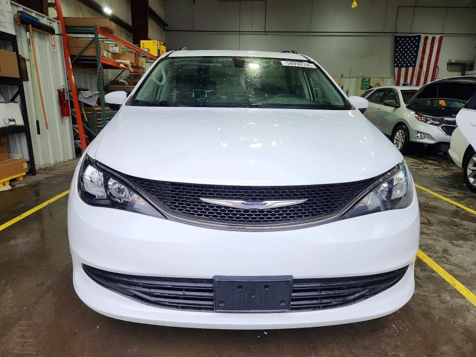 2020 CHRYSLER VOYAGER LXI 5