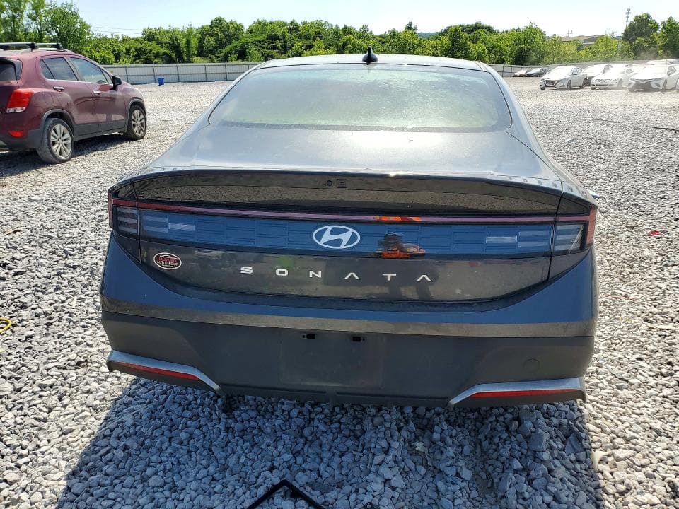 2025 HYUNDAI SONATA SE 6