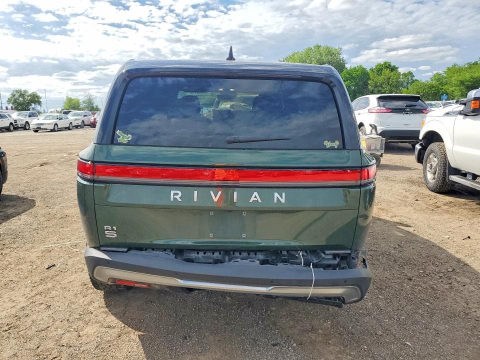 2024 RIVIAN R1S ADVENTURE 12