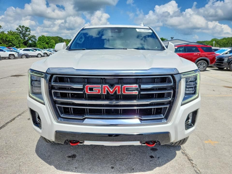 2023 GMC YUKON AT4 5
