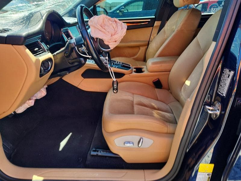 2018 PORSCHE MACAN 7
