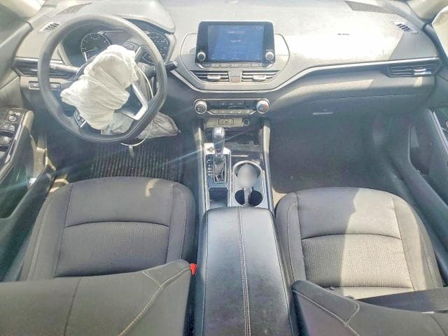 2021 NISSAN ALTIMA SV 8