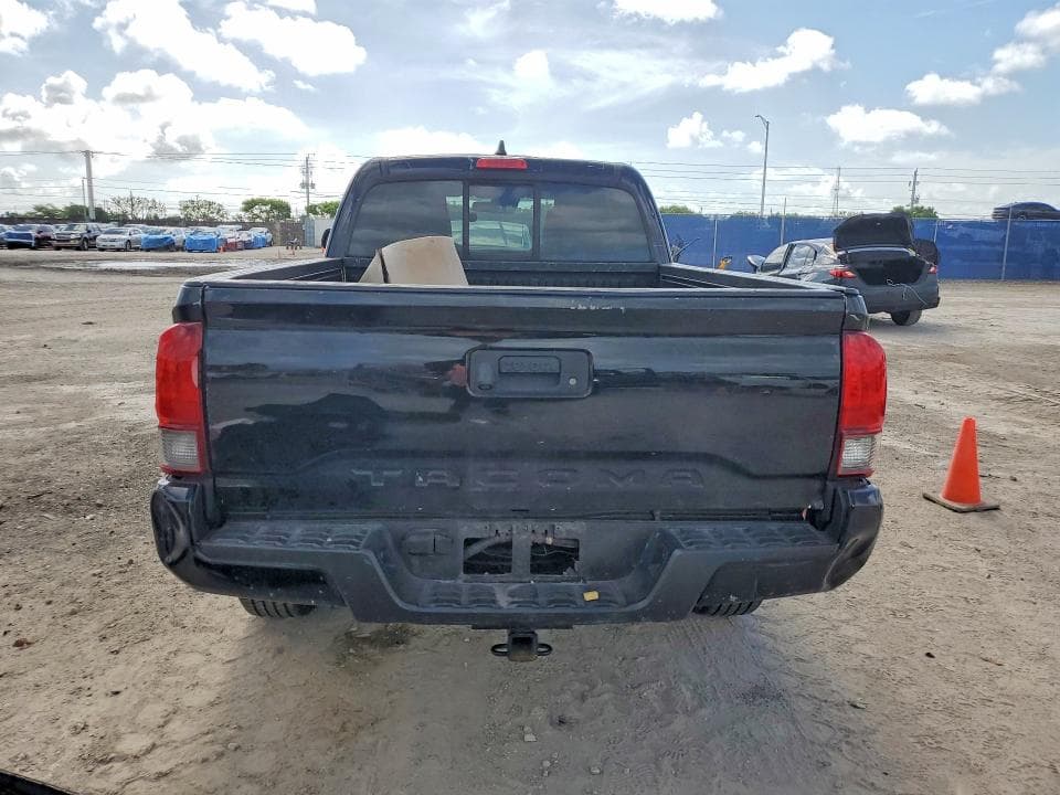 2020 TOYOTA TACOMA SR 6