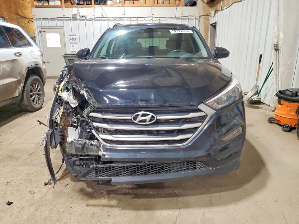 2017 HYUNDAI TUCSON SE 5