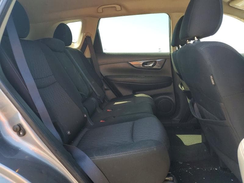 2019 NISSAN ROGUE SV 11