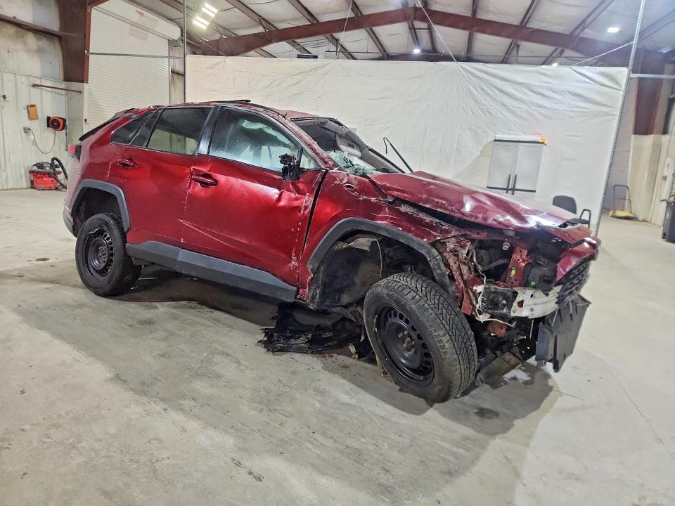 2019 TOYOTA RAV4 LE 4