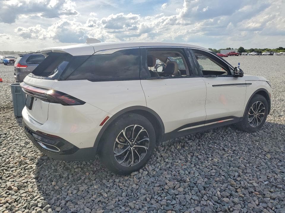 2024 LINCOLN NAUTILUS PREMIERE 3