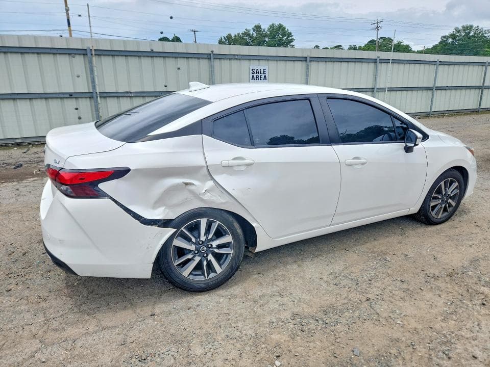 2021 NISSAN VERSA SV 3