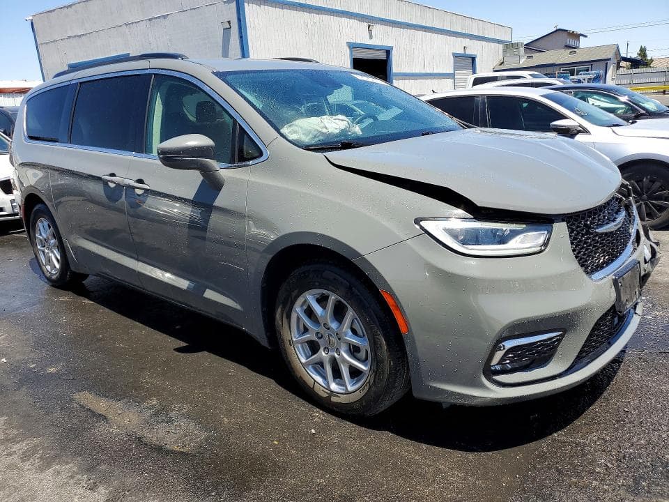 2022 CHRYSLER PACIFICA TOURING L 4