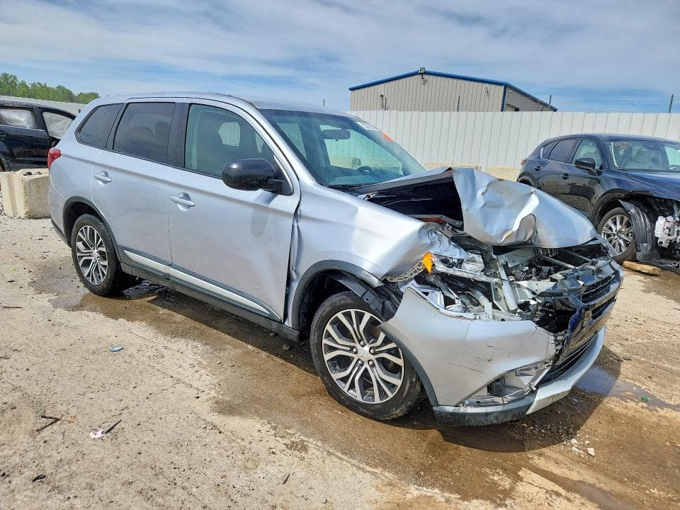 2017 MITSUBISHI OUTLANDER ES 4