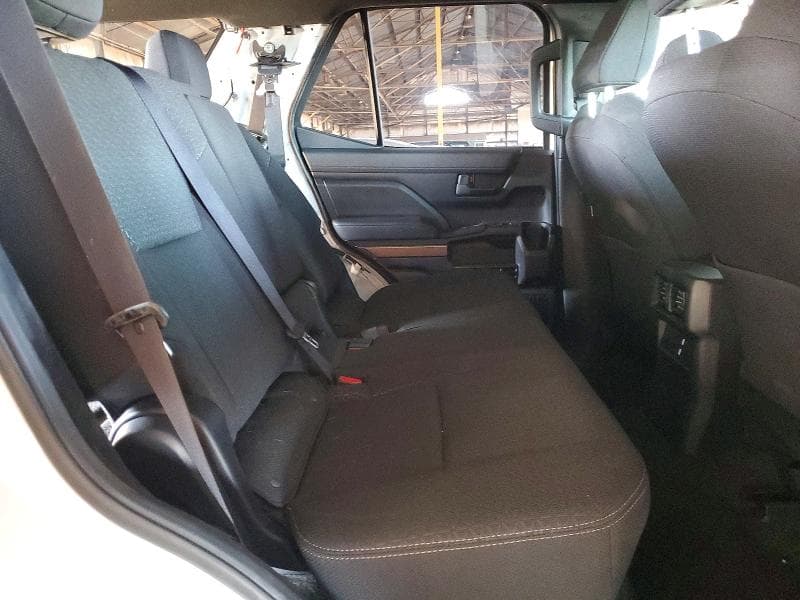 2025 TOYOTA 4RUNNER SR5 10