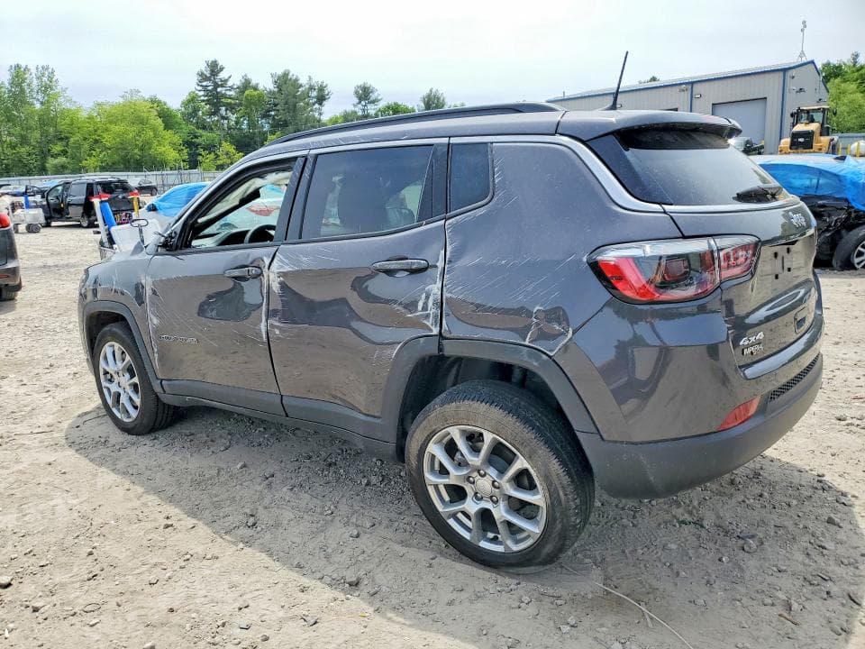 2024 JEEP COMPASS LATITUDE LUX 2