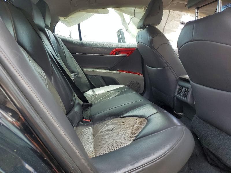 2018 TOYOTA CAMRY HYBRID XLE 10