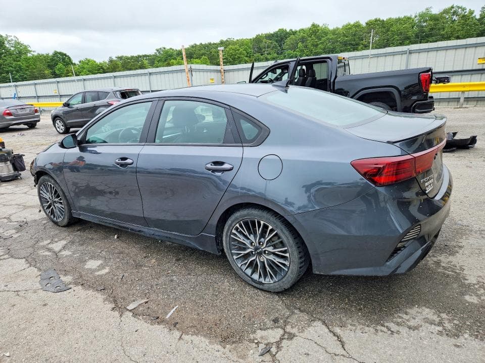 2023 KIA FORTE GT LINE 2