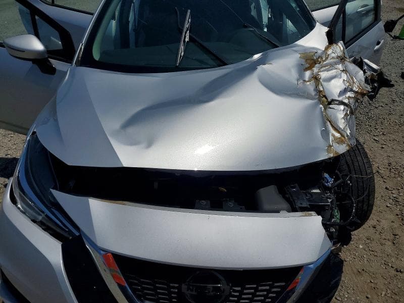 2021 NISSAN VERSA SV 11