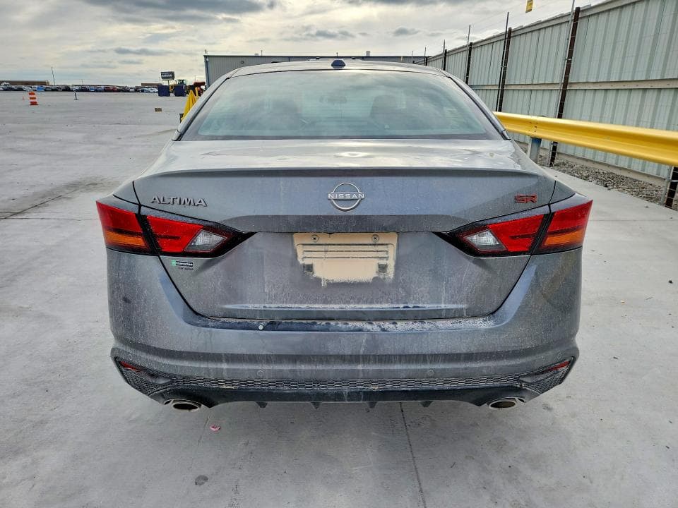 2023 NISSAN ALTIMA SR 6