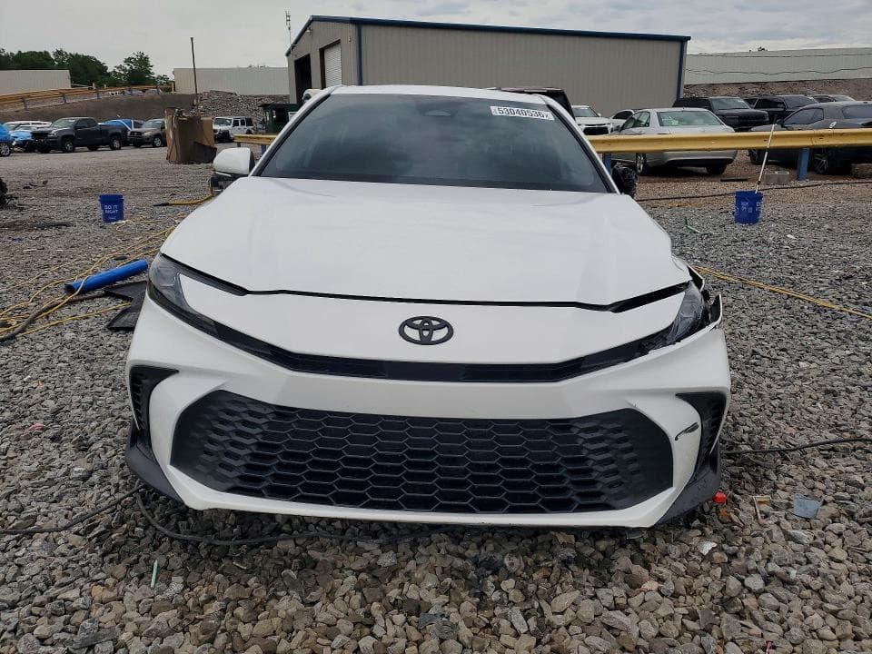 2025 TOYOTA CAMRY SE 5