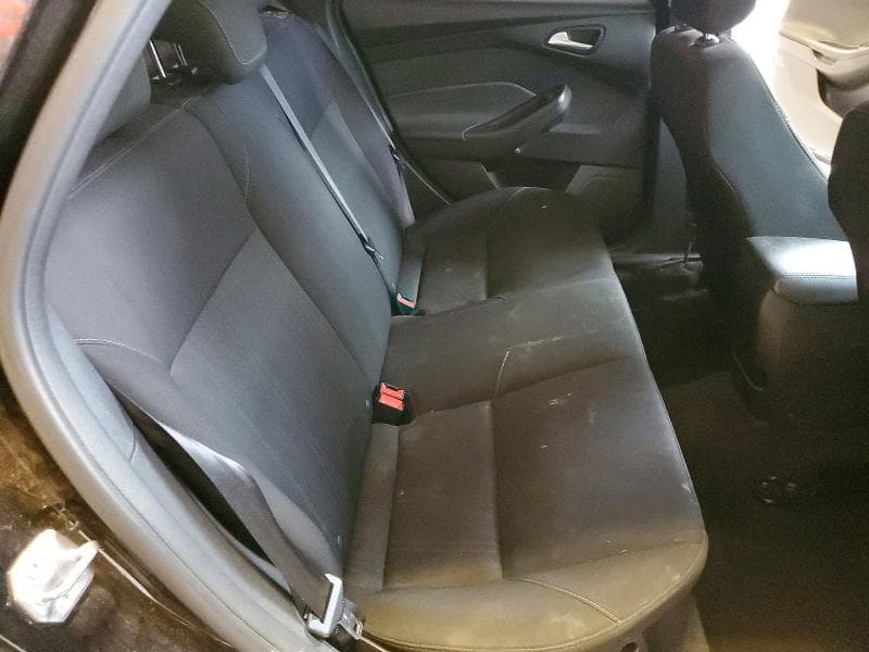 2018 FORD FOCUS SE 10