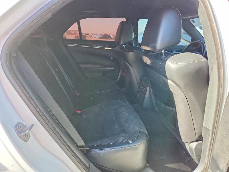 2018 CHRYSLER 300 10