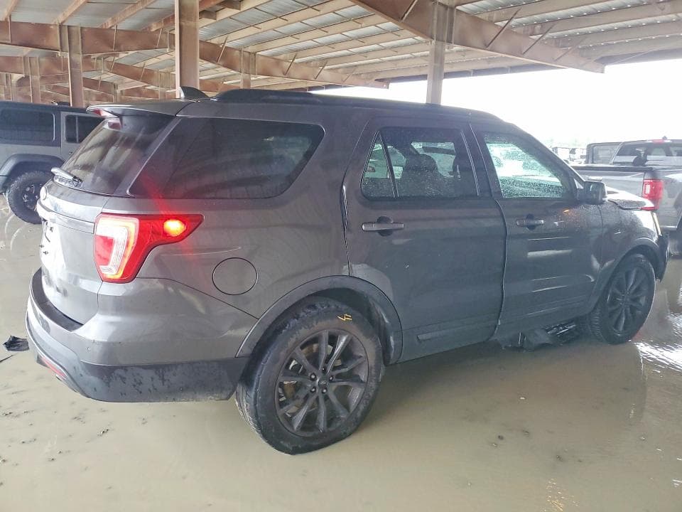2017 FORD EXPLORER XLT 3