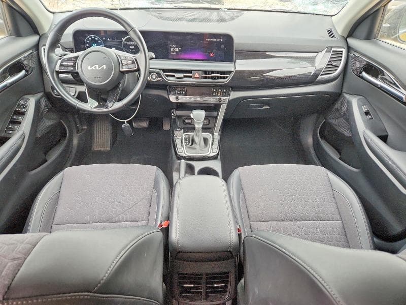 2024 KIA SELTOS S 15