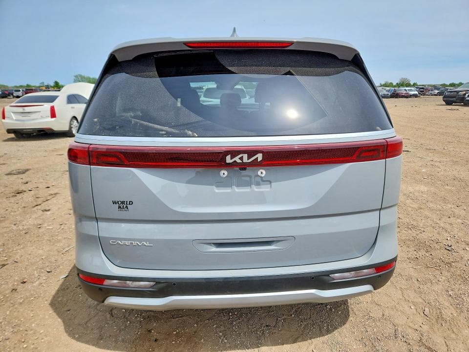2023 KIA CARNIVAL EX 6