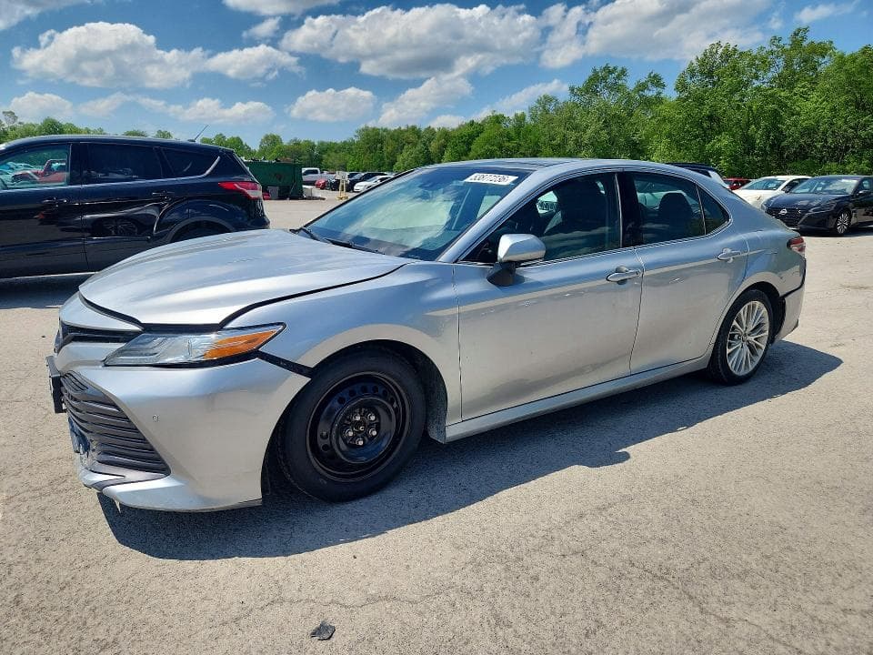 2018 TOYOTA CAMRY
