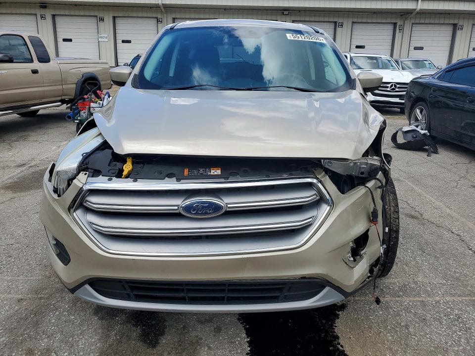 2017 FORD ESCAPE SE 5