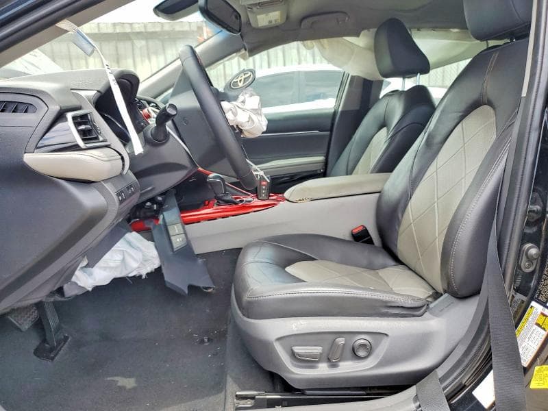 2018 TOYOTA CAMRY HYBRID XLE 7