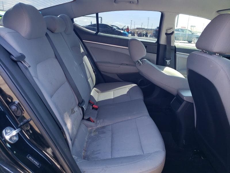 2017 HYUNDAI ELANTRA SE 10