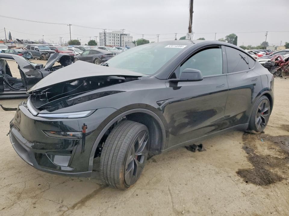 2026 TESLA MODEL Y