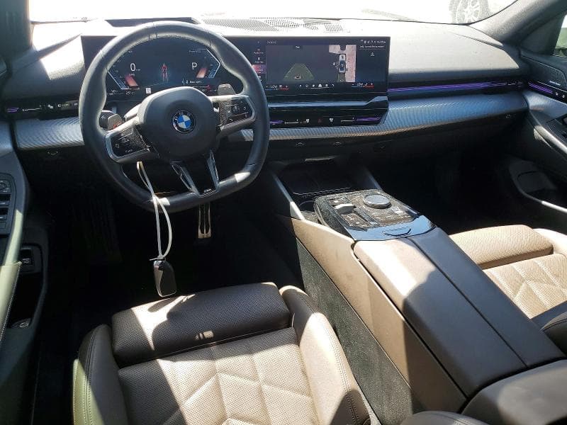 2025 BMW 530 I 8