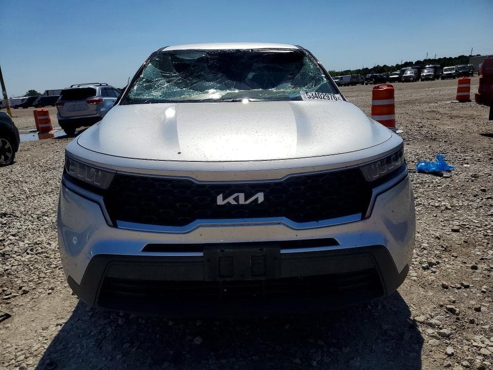 2022 KIA SORENTO LX 5