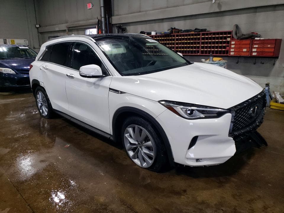 2019 INFINITI QX50 LUXE 4