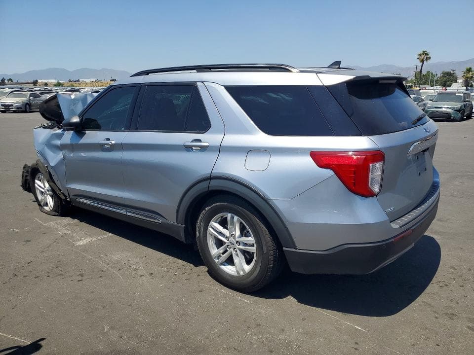 2021 FORD EXPLORER XLT 2