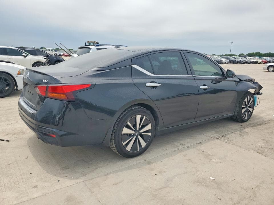 2022 NISSAN ALTIMA SV 3