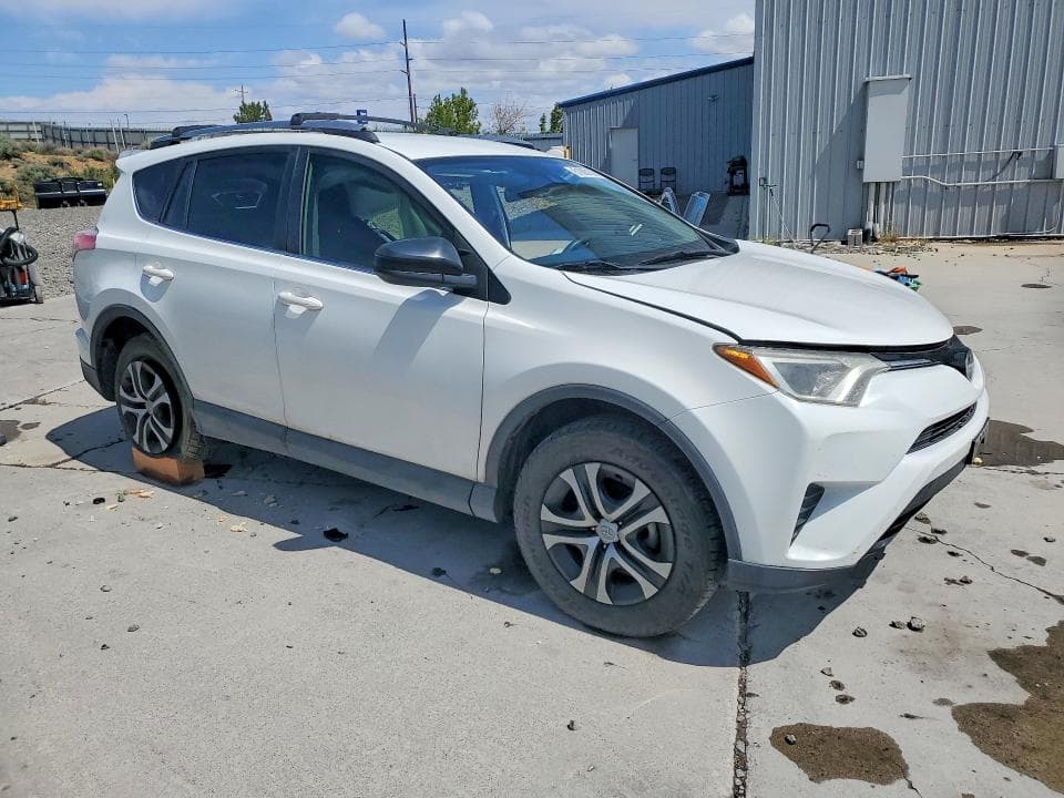2018 TOYOTA RAV4 LE 4